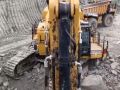 卡特6015B挖掘机装载矿用自卸车 (136播放)